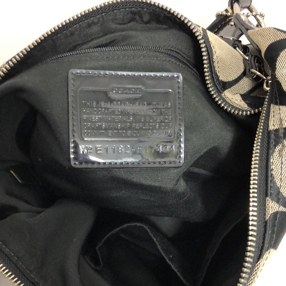 Authentic Coach Shoulder Bag Cloth Signature Style - Picture 6 of 6